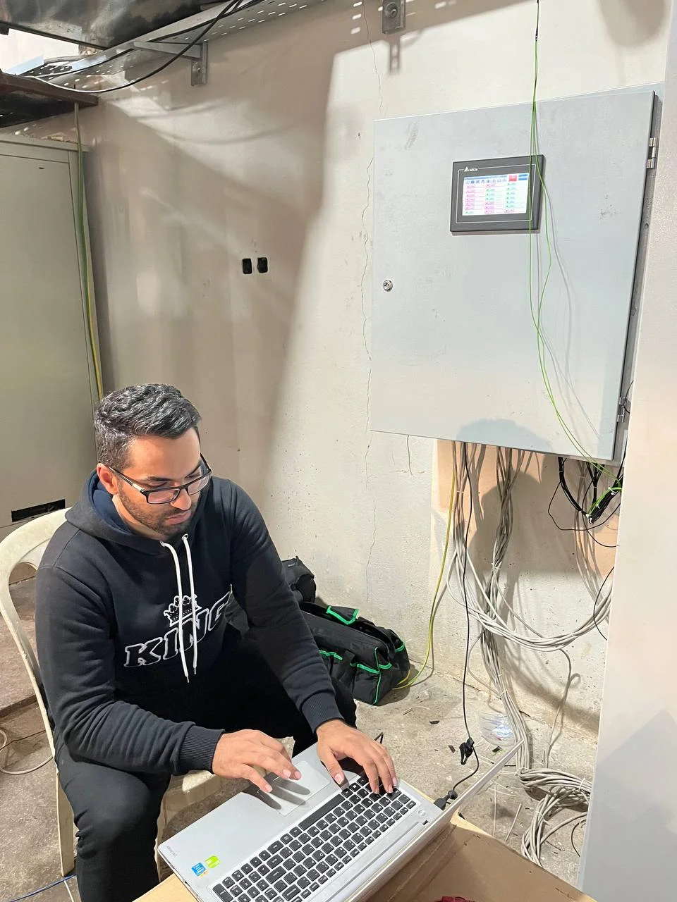 انجام پروژه برنامه نویسی plc توسط لاجیک صنعت